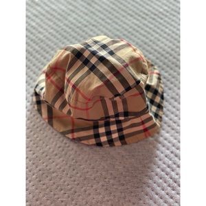 Baby Burberry Vintage Bucket Hat